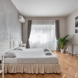 Regina Luxury Flat Roma
